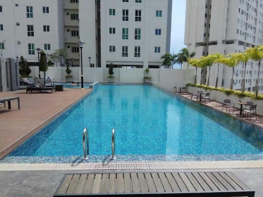 Penang Studio Suite In Georgetown Exterior foto